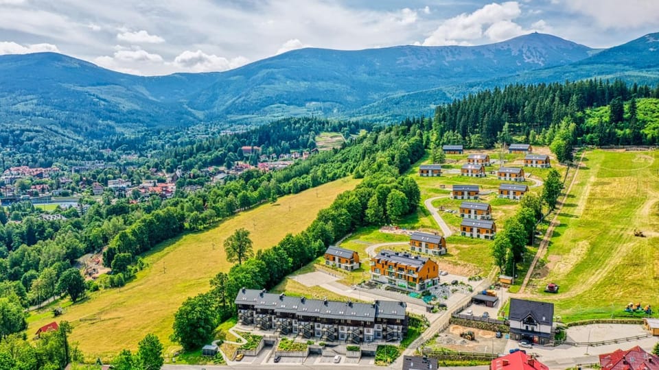 Property building, Neighbourhood, Bird's eye view