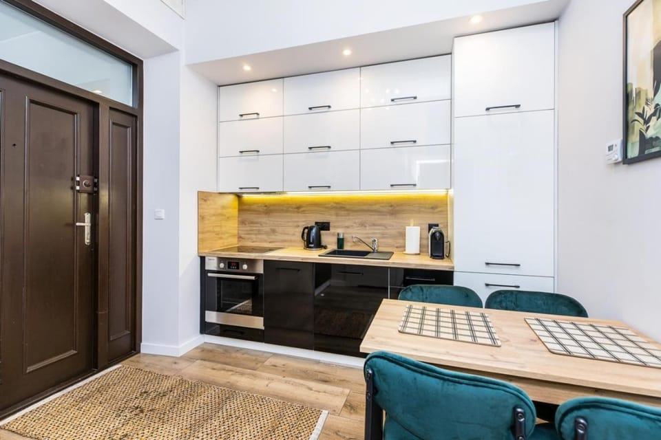 Coffee/tea facilities, Kitchen or kitchenette, Decorative detail, stove