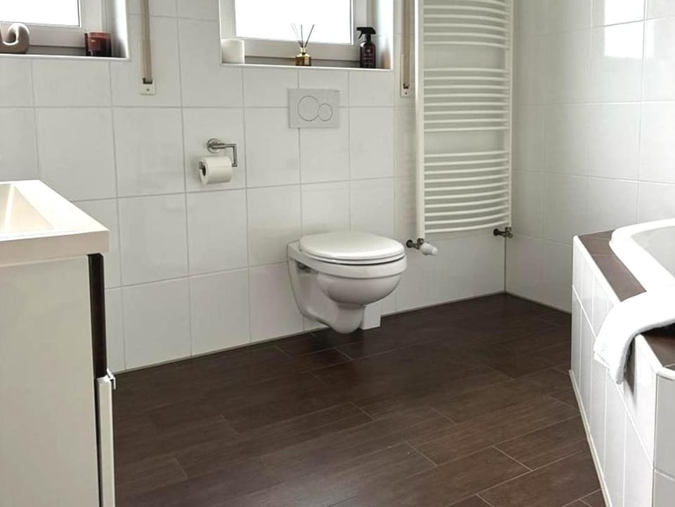 Bathroom, Living room