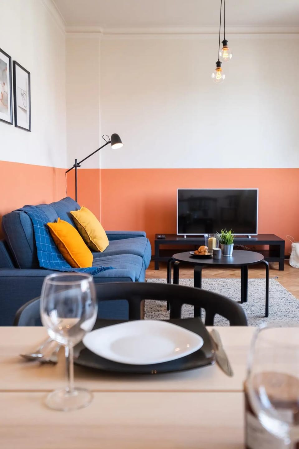 TV and multimedia, Living room, Seating area