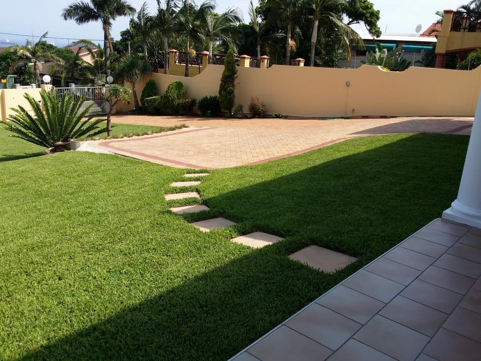 Garden, Parking