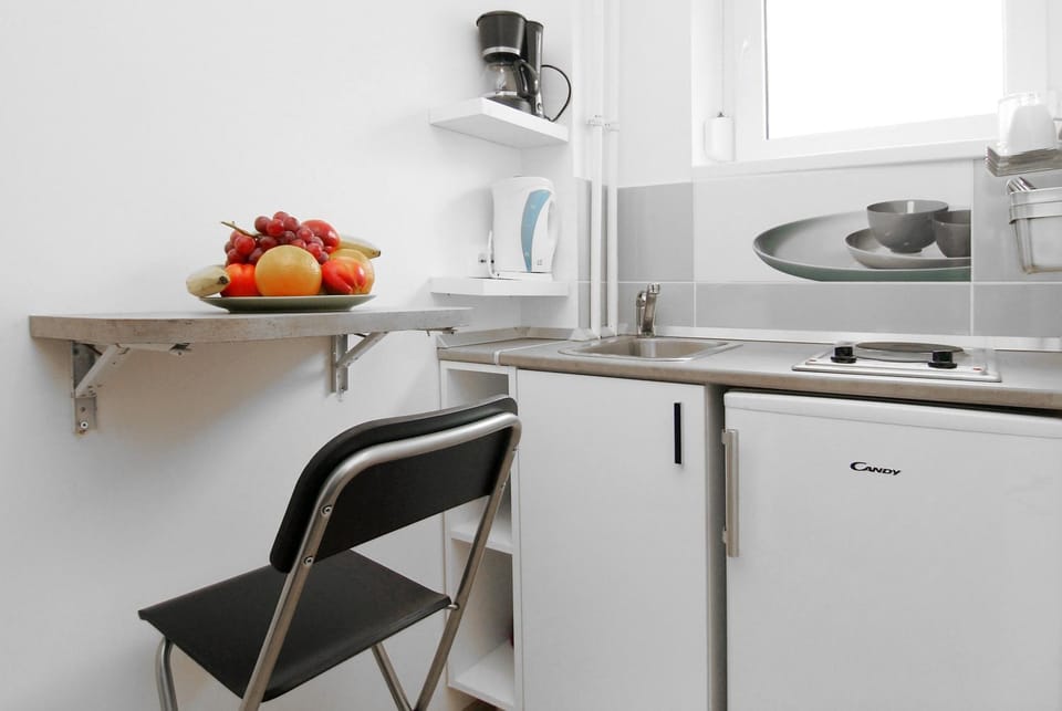 Deluxe Little Studio Old City Apartment in Bucharest