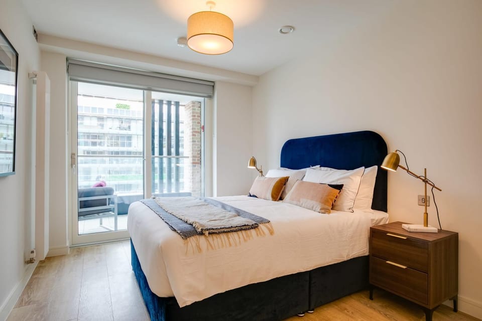 The Benson Two by Dublin At Home Apartment in Dublin