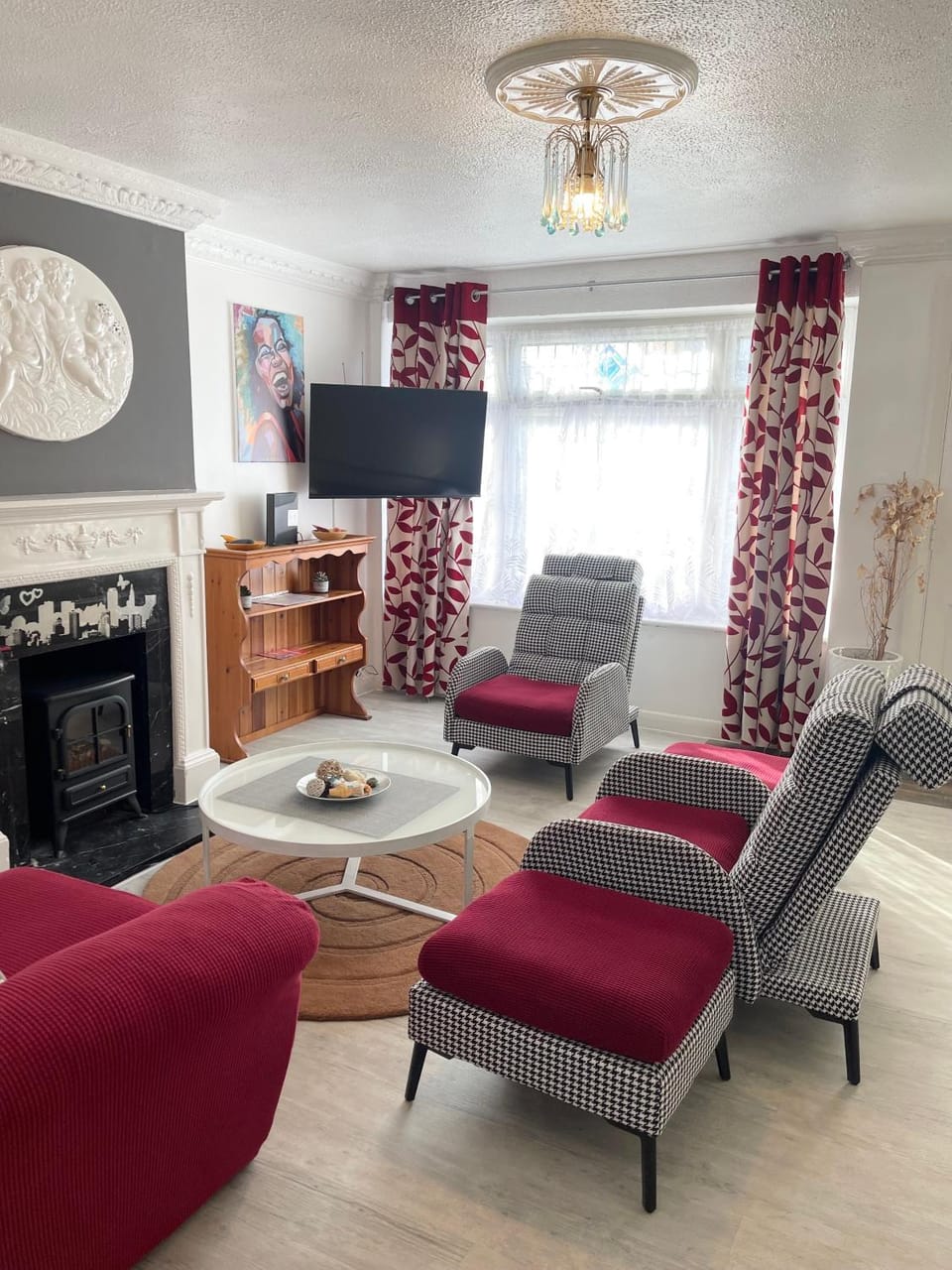 TV and multimedia, Living room, Seating area