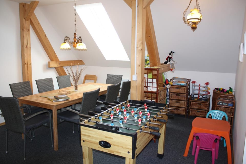 Communal lounge/ TV room