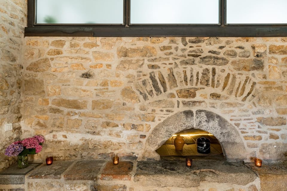 Kitchen or kitchenette, kitchen