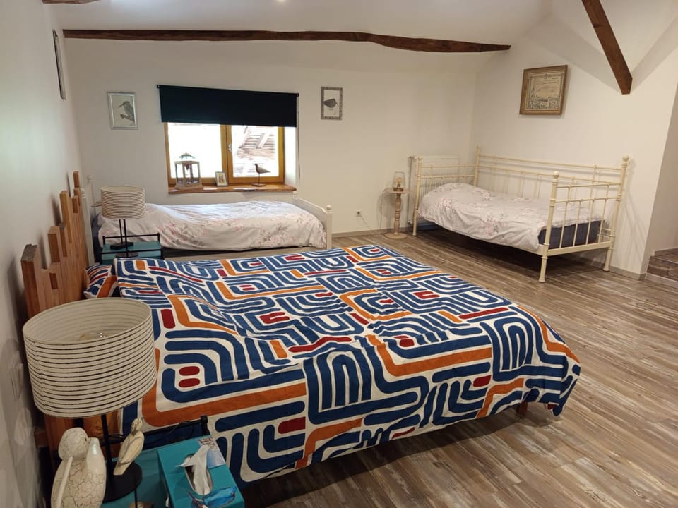 studio 2 spacieux 1à4 pers Apartment in Jura