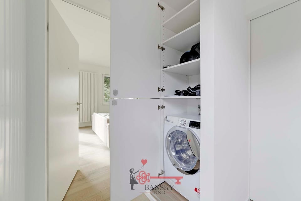 wardrobe, washing machine, dryer