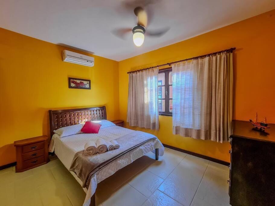 Bed, Photo of the whole room, Bedroom, fireplace, air conditioner