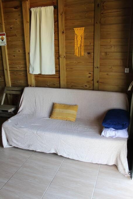 Bed, Living room