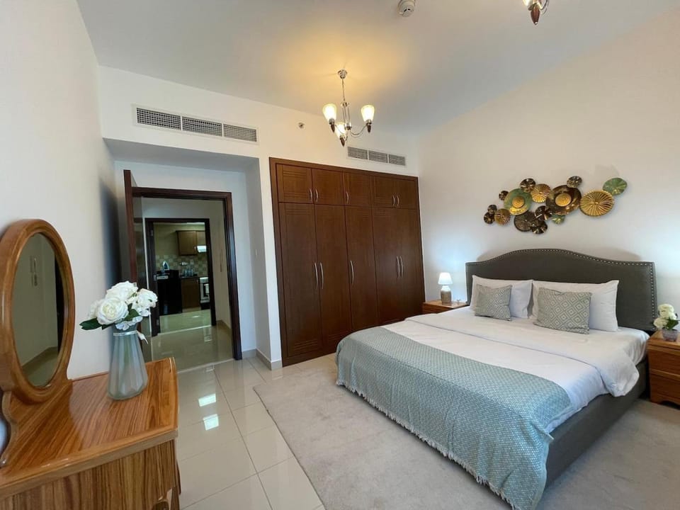 Home Away From Home - Barsha Heights House in Dubai