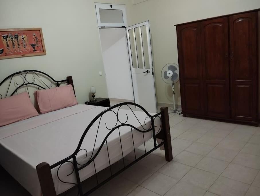 Bed, Bedroom, fireplace, wardrobe