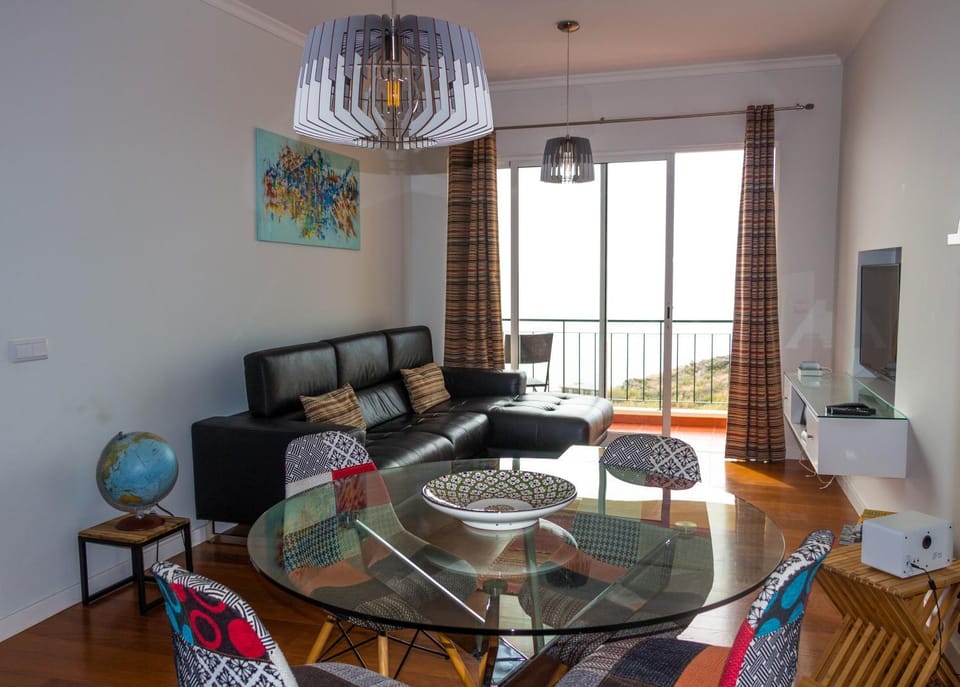TV and multimedia, Living room, Dining area
