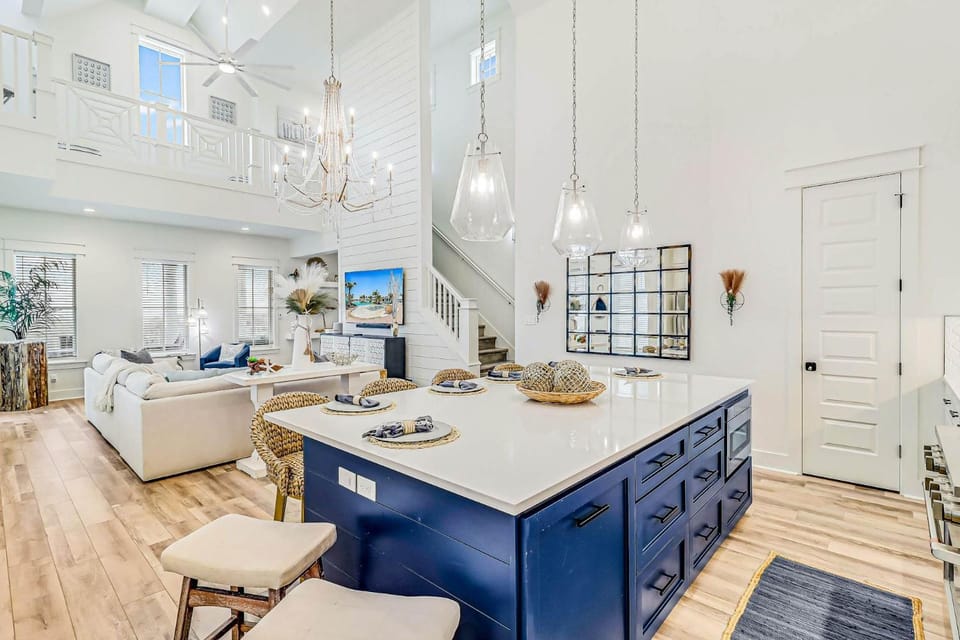 Day, Kitchen or kitchenette, Living room, Seating area, furniture