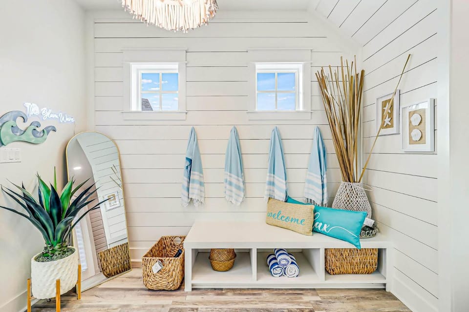 Day, furniture, towels