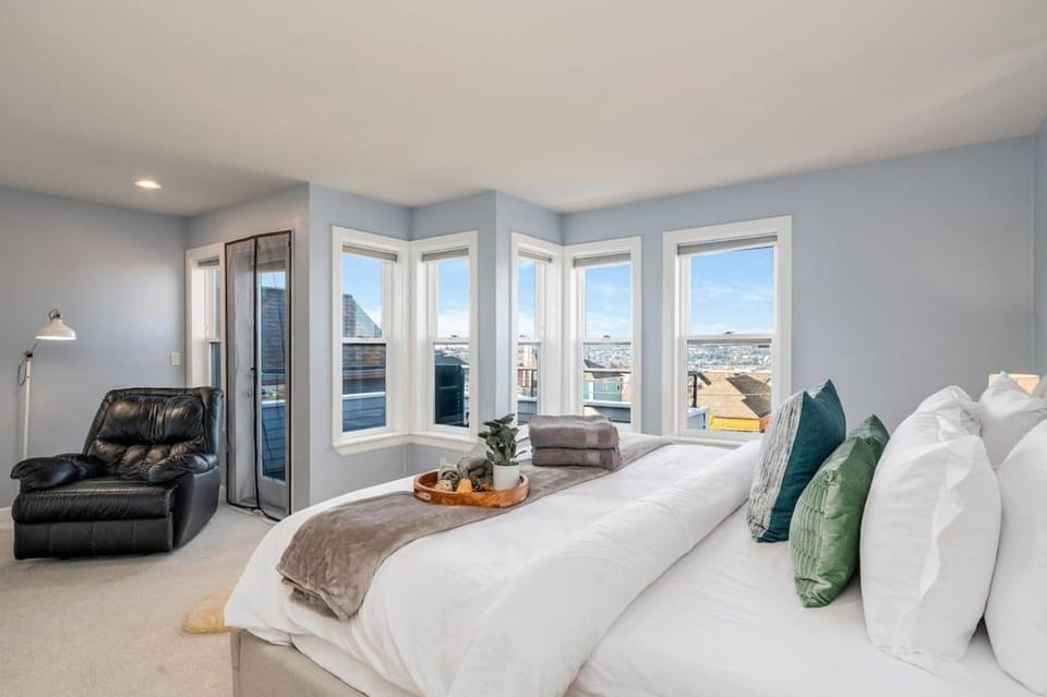 Perch - Phinney Guest House House in Fremont