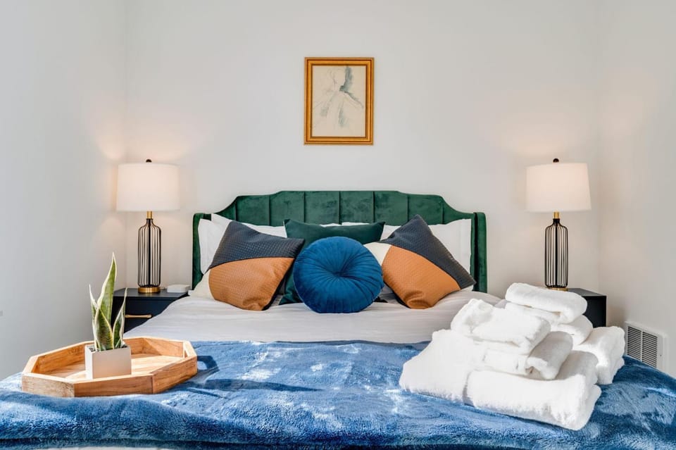 Perch - Woodland Suite House in Fremont