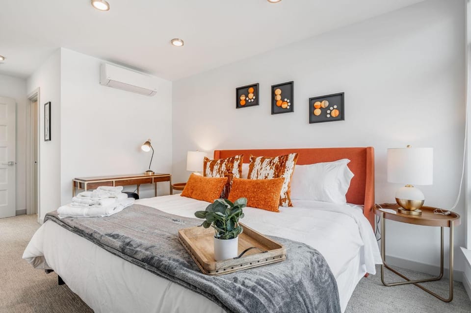 Perch - Woodland Suite House in Fremont