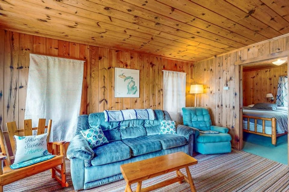 Smith Family Cottages - Cottage #2 House in Michigan