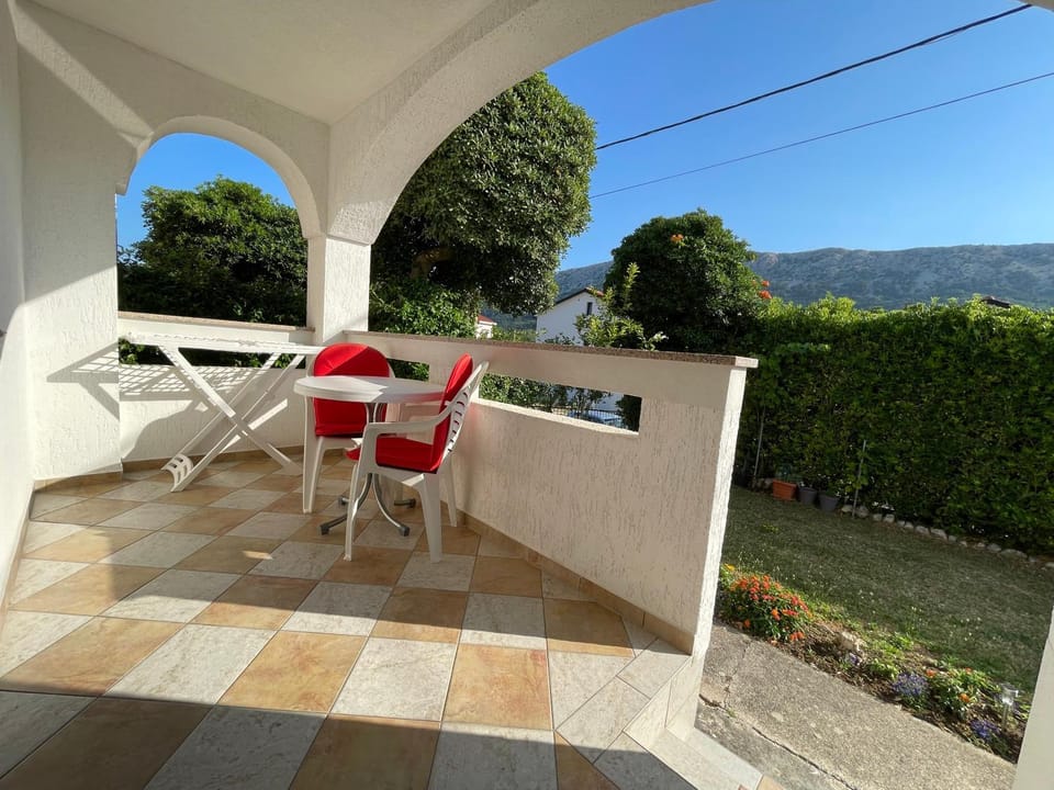 Day, Natural landscape, View (from property/room), Balcony/Terrace, Mountain view
