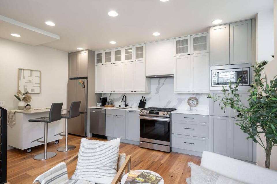 Perch - The Ashworth 67 House in Fremont