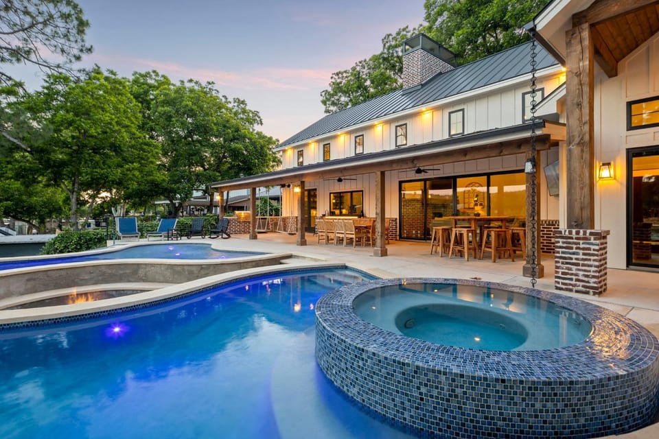 LBJ Lodge Concierge Services House in Kingsland