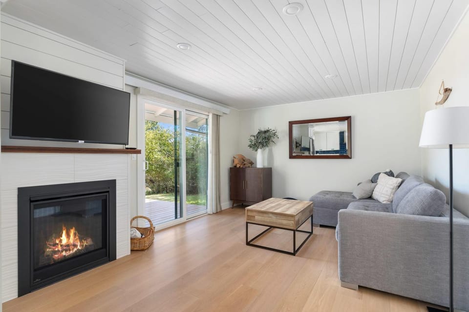 Perch - Greenbank Cottage House in Greenbank