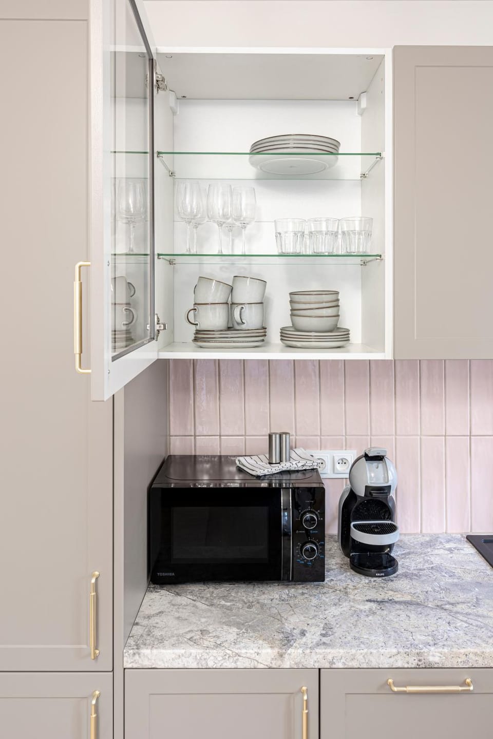 Coffee/tea facilities, Kitchen or kitchenette, minibar