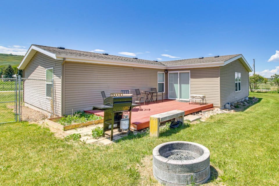 Modern Bloomington Home ~ 10 Mi to Bear Lake! House in Idaho