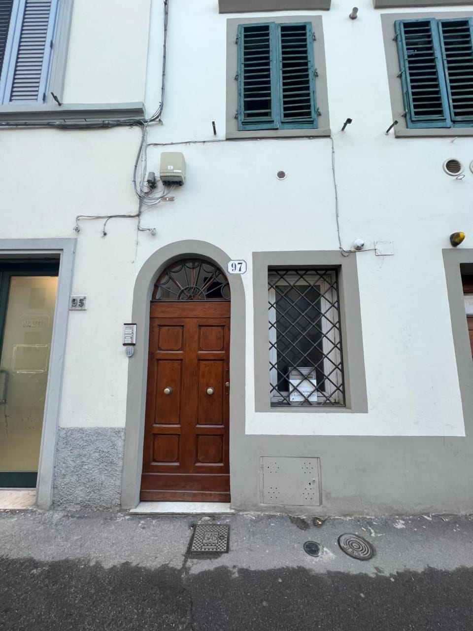 Property building, Facade/entrance