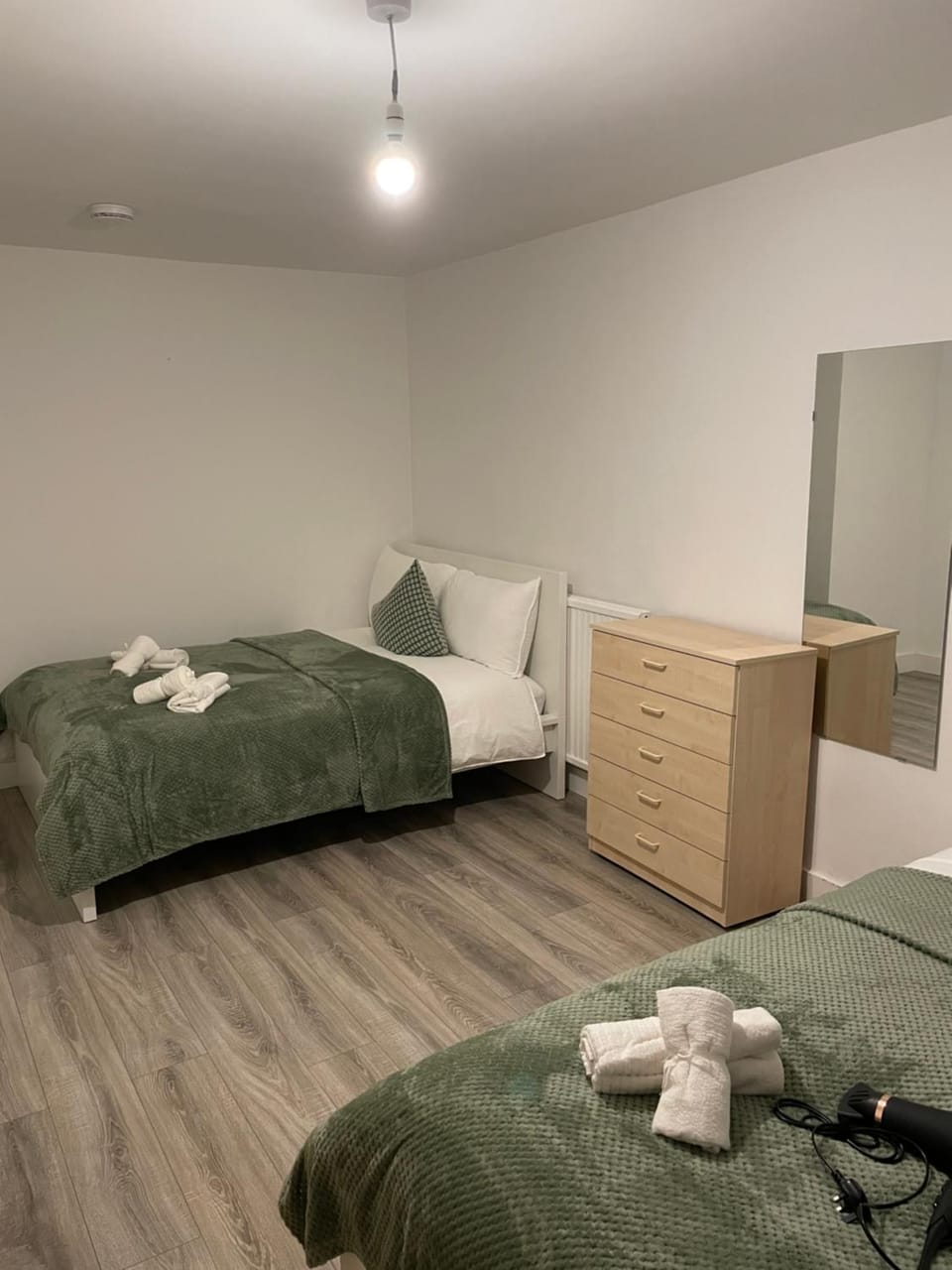 Lovely Triple and Quadruple Rooms in Euston & Square in Central London Bed and Breakfast in London Borough of Islington
