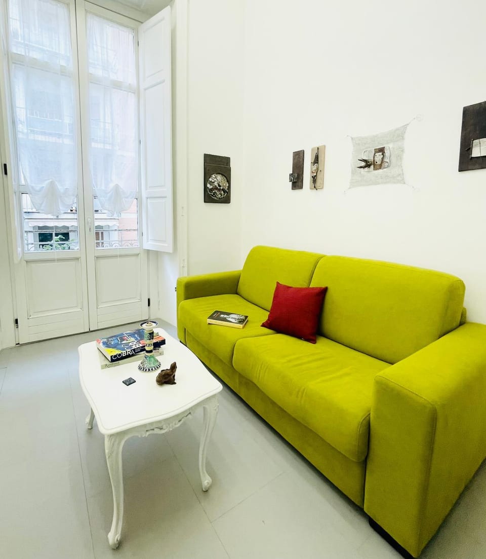 Bed, Day, Living room, Time of day