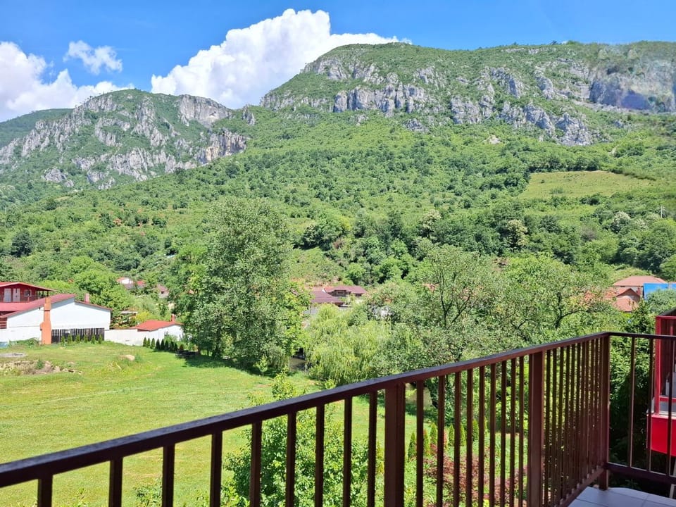 Pensiune Safrane Bed and Breakfast in Romania