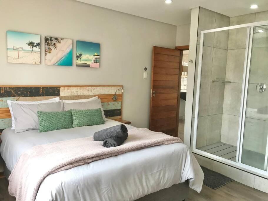 Beachfront Living at its Finest Apartment in Port Elizabeth