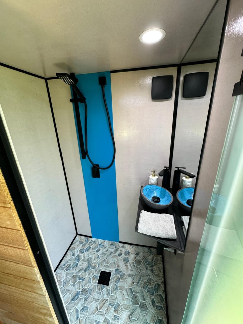 Shower, Bathroom