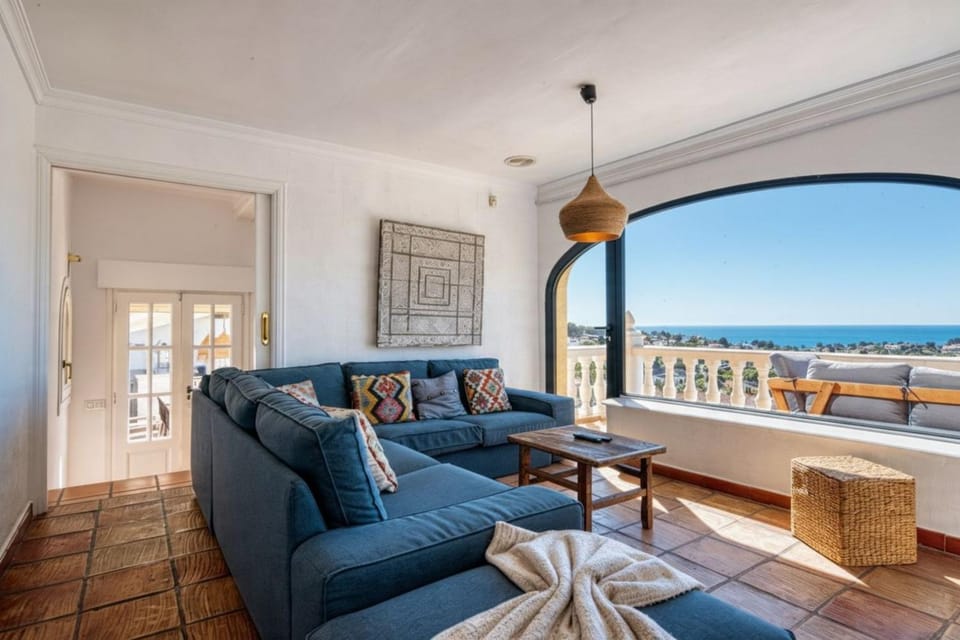 Robis Moraira Villa in Marina Alta