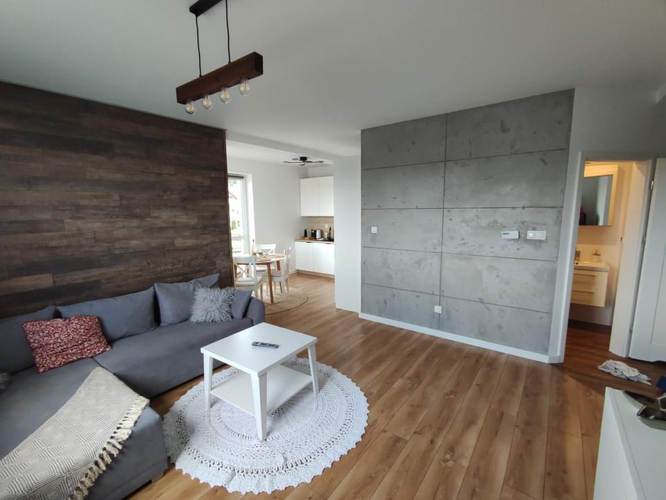 Bathroom, Kitchen or kitchenette, Living room