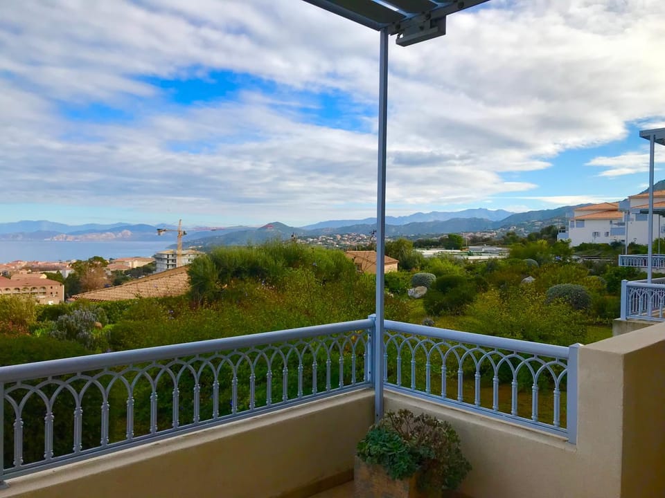 Day, Natural landscape, View (from property/room), Balcony/Terrace, Balcony/Terrace, Mountain view