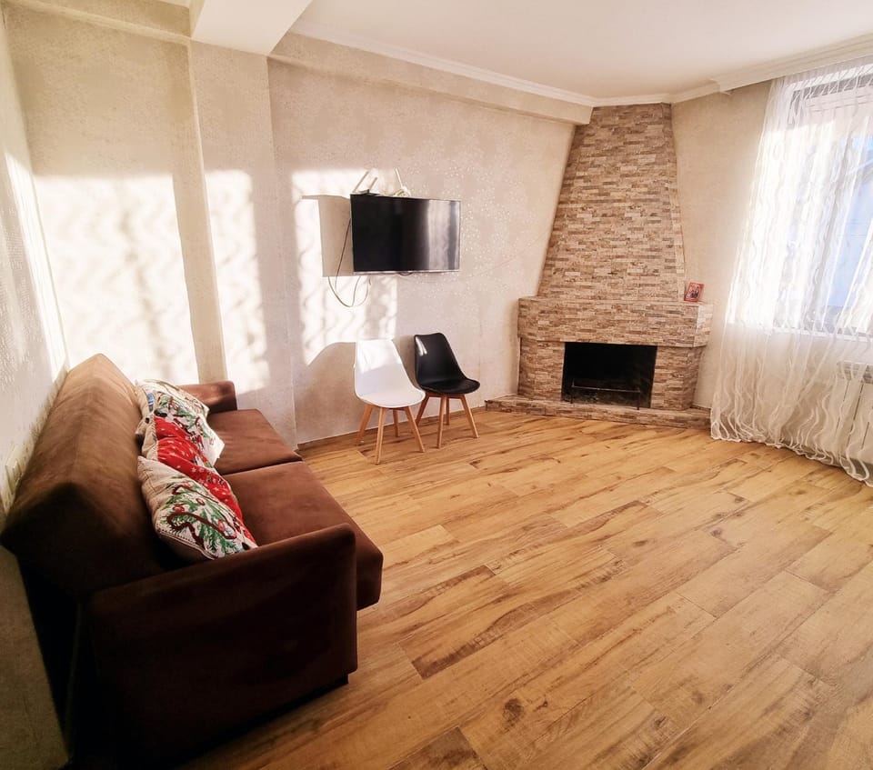 TV and multimedia, fireplace, fireplace