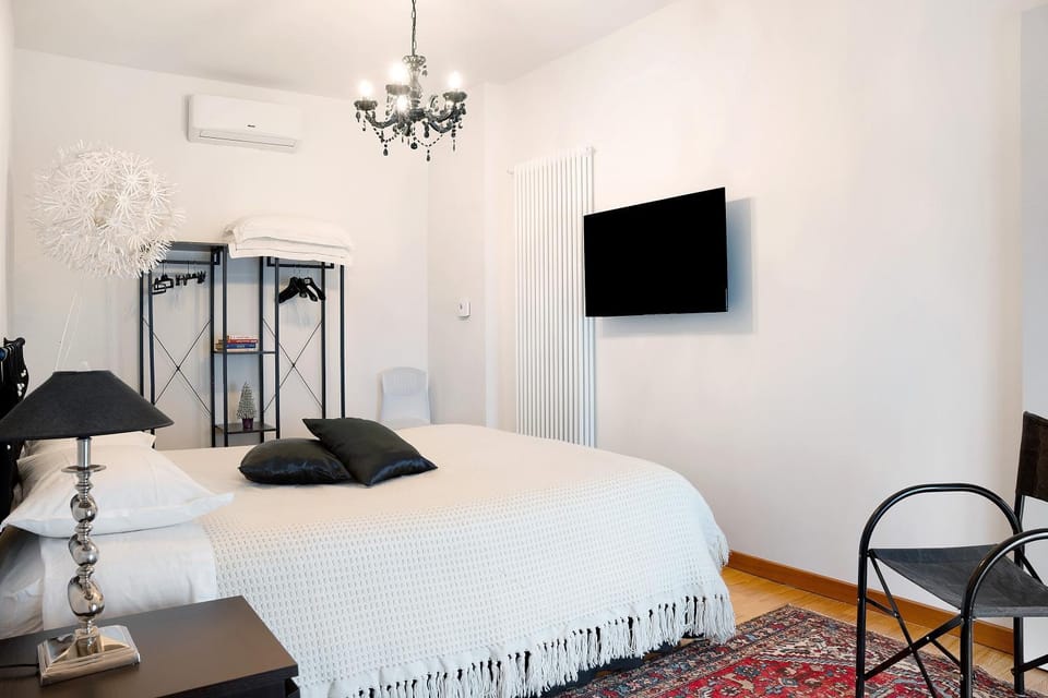 Living room, Bedroom
