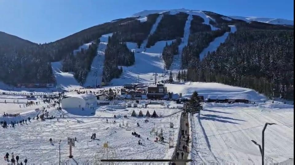 Skiing, Mountain view
