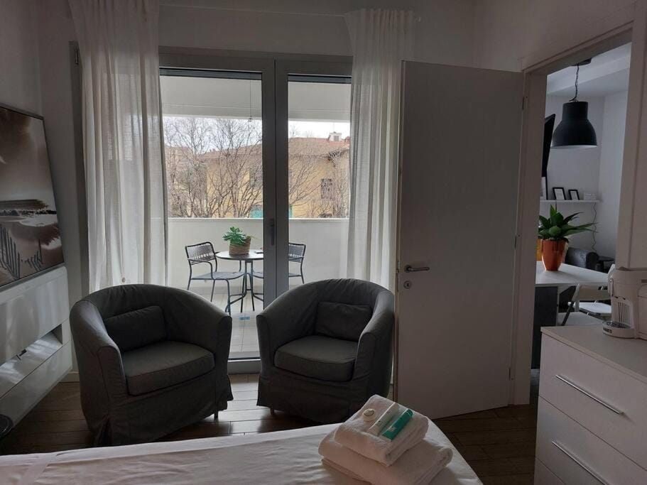 Balcony/Terrace, Photo of the whole room, Bedroom