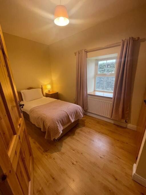 3 bedroom farmhouse in the Lahinch area. House in County Clare
