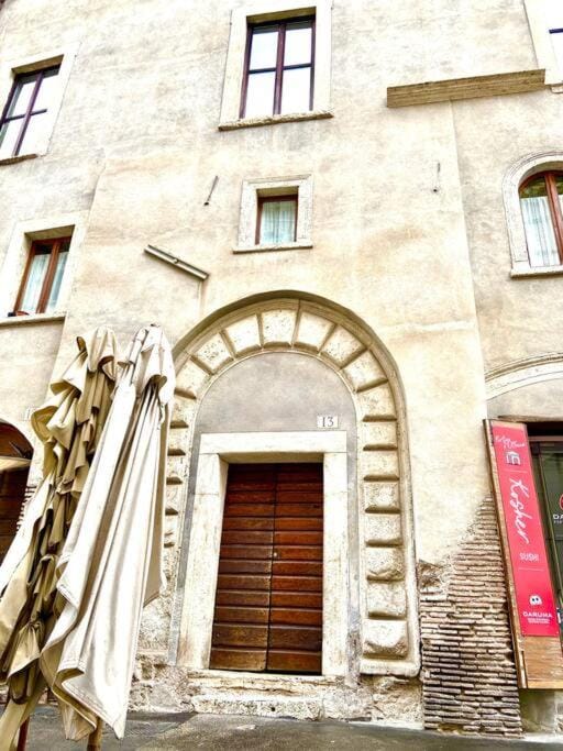 Vacanze Romane al Portico d'Ottavia Apartment in Rome