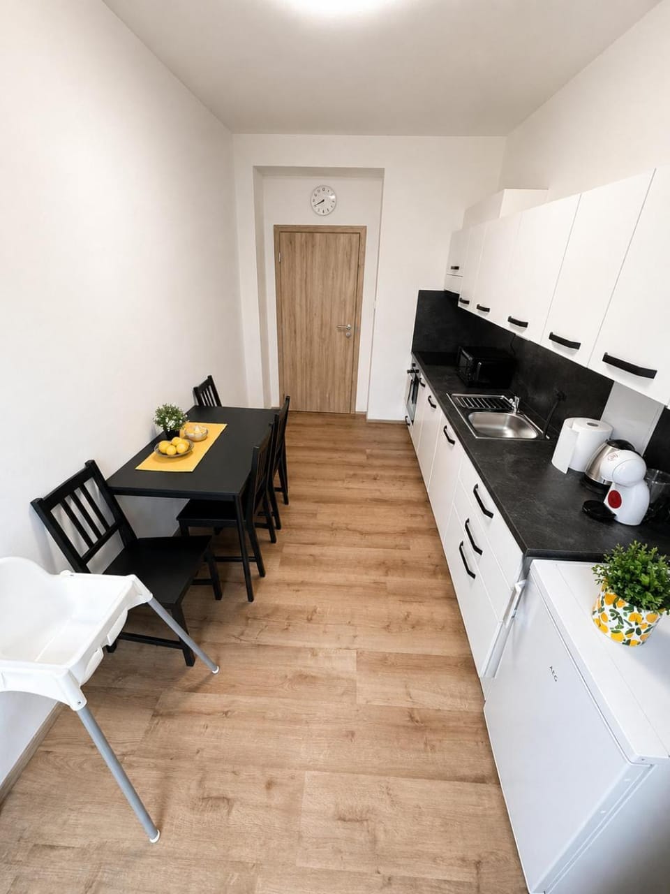 Kitchen or kitchenette, kitchen