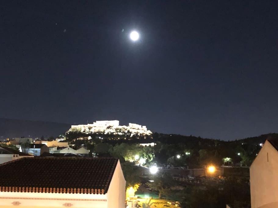 COMBO Acropolis view 6 bedrooms 4 bathrooms Apartment in Athens