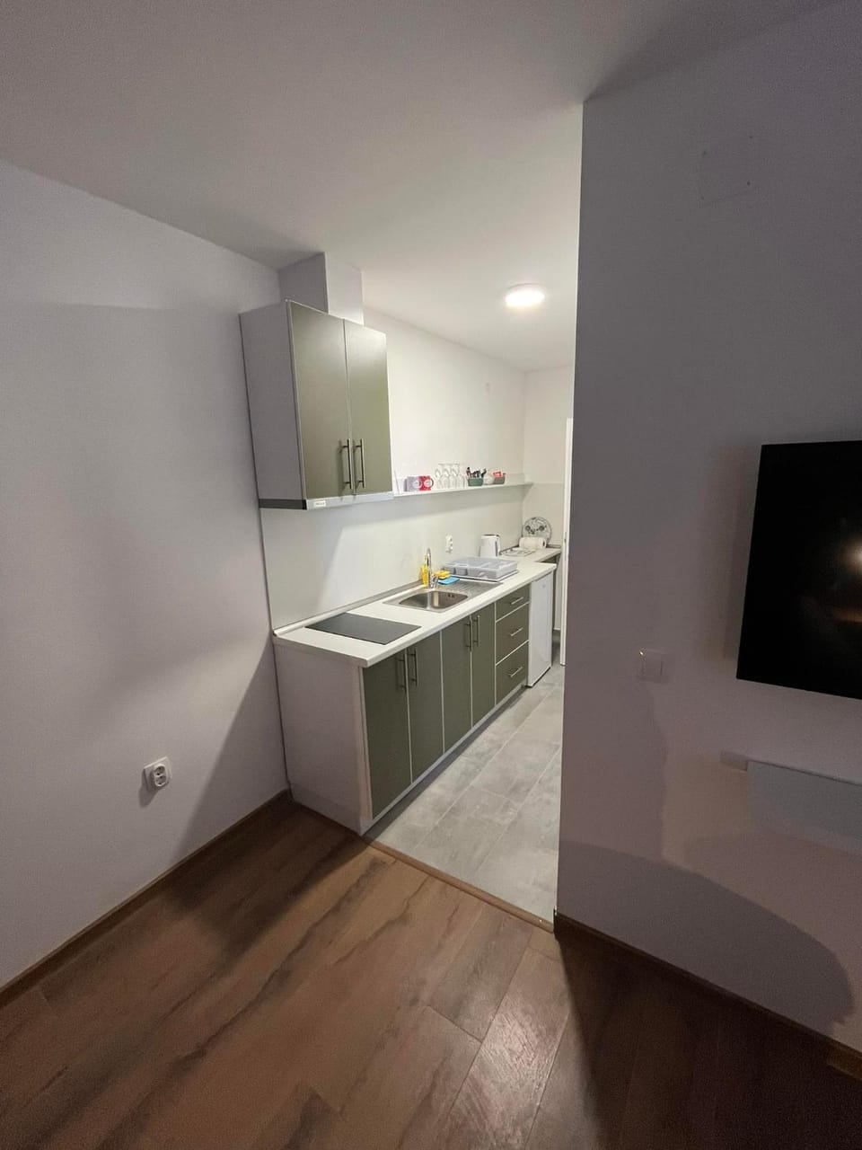TV and multimedia, Kitchen or kitchenette, stove