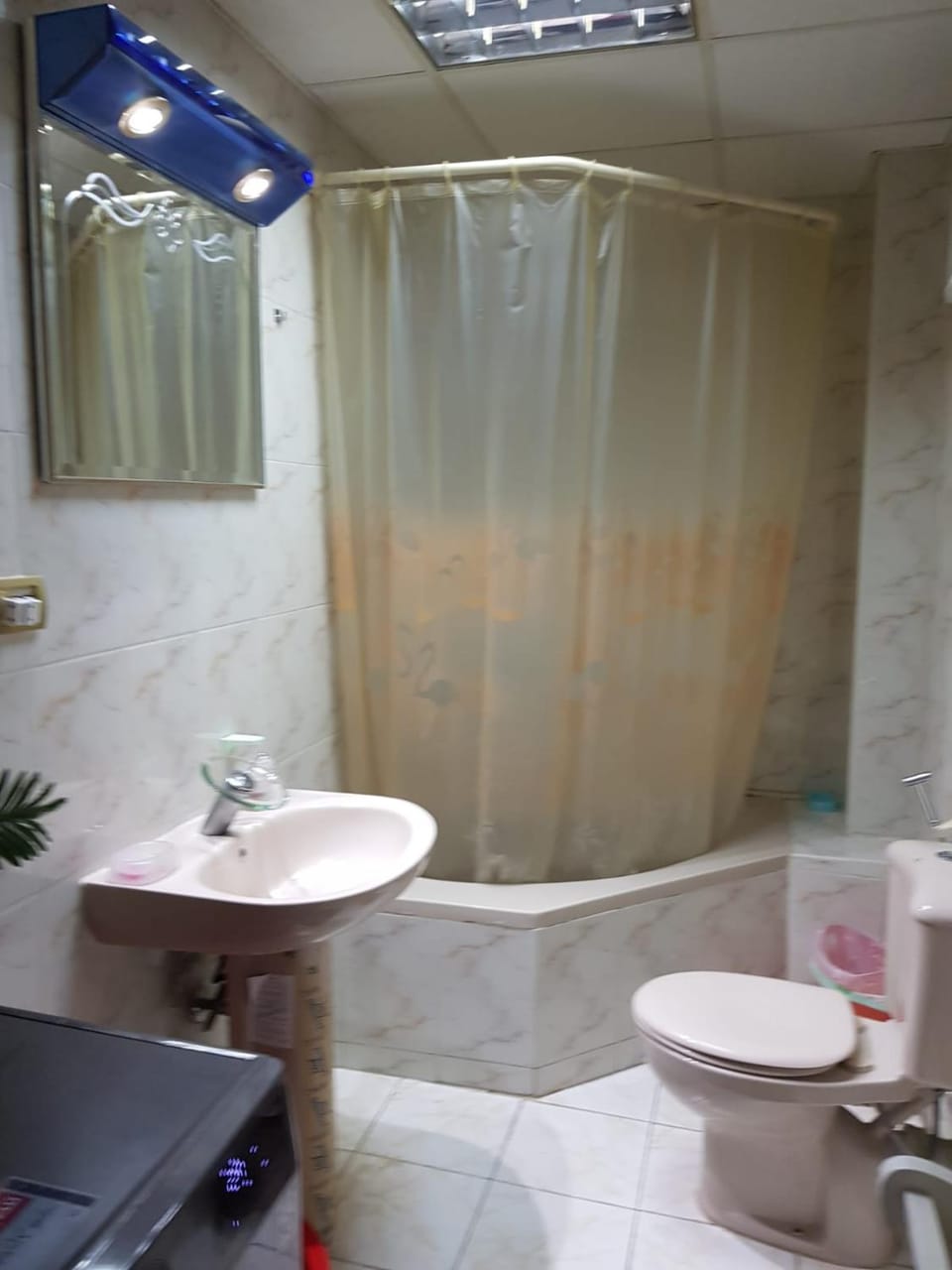 Quite Apartment in Sheraton Heliopolis , 5 minutes from Cairo Airport Apartment in New Cairo City