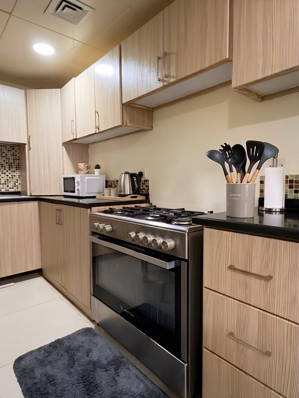 Snug En-Suite Nest Apartment in Abu Dhabi