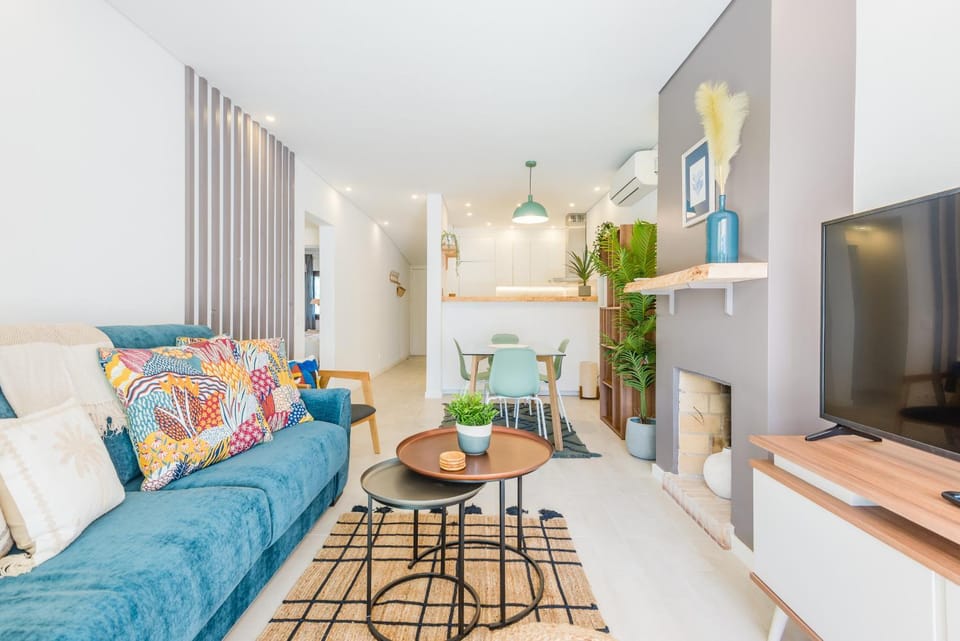 Communal lounge/ TV room, Living room